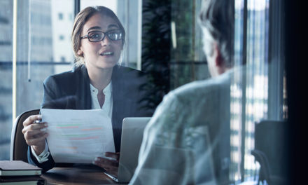 ¿CÓMO LLAMAR LA ATENCIÓN DE UN HEADHUNTER?